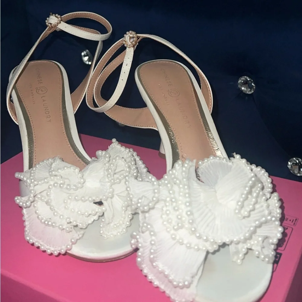 Chinese Laundry White Pearl Embellished Heels - Picture 2 of 4